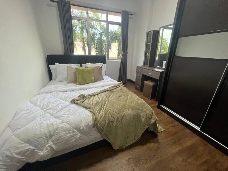 Glory Beach Aparment 2 Bedroom Port Dickson Dış mekan fotoğraf